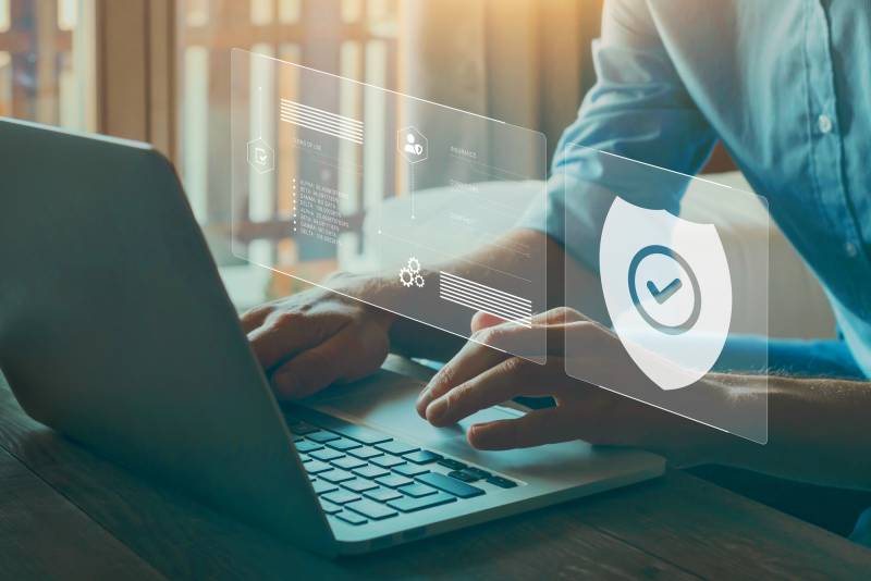 Sécurisez vos données et vos activités en ligne avec une assurance cyber-risques à Rennes en Ille-et-Vilaine.